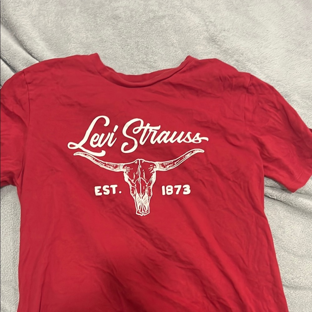 Levi's Red Graphic T-Shirt